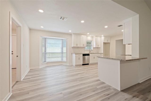 317 W Forrest Lane, Deer Park, TX 77536