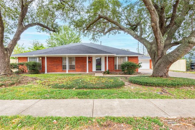 317 W Forrest Lane, Deer Park, TX 77536