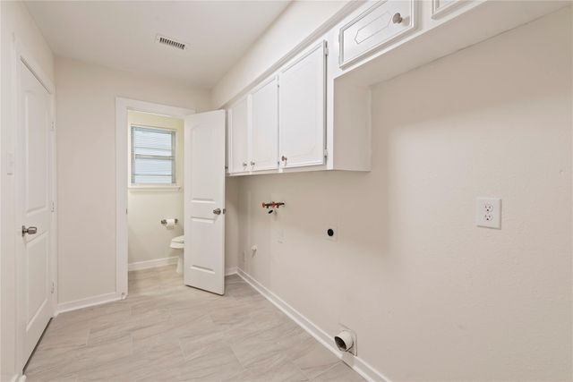 317 W Forrest Lane, Deer Park, TX 77536