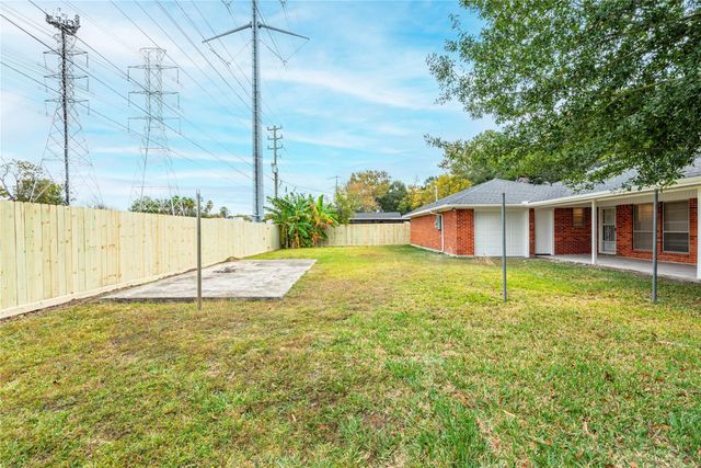 317 W Forrest Lane, Deer Park, TX 77536