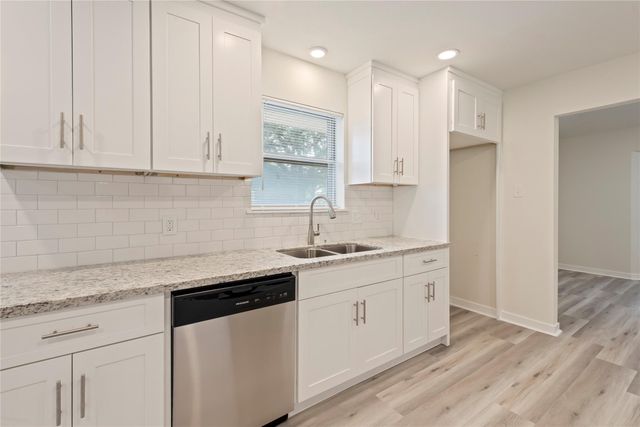 317 W Forrest Lane, Deer Park, TX 77536