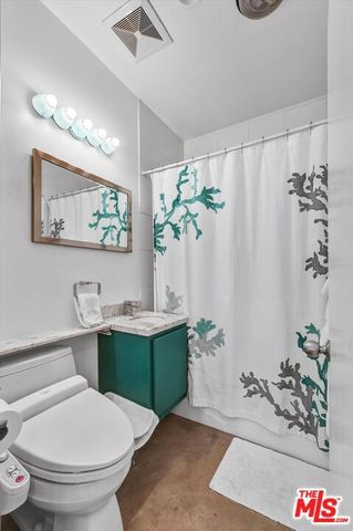 1 Spinnaker Street 2, Marina Del Rey, CA 90292