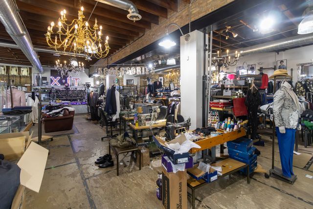 2950 W Fullerton Avenue, Chicago, IL 60647