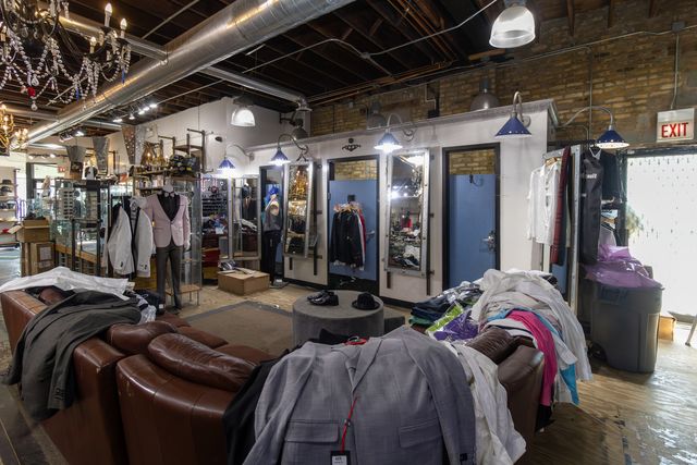 2950 W Fullerton Avenue, Chicago, IL 60647