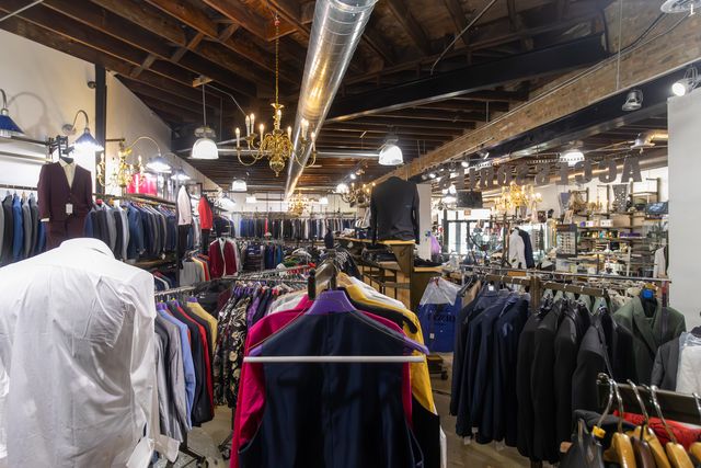2950 W Fullerton Avenue, Chicago, IL 60647