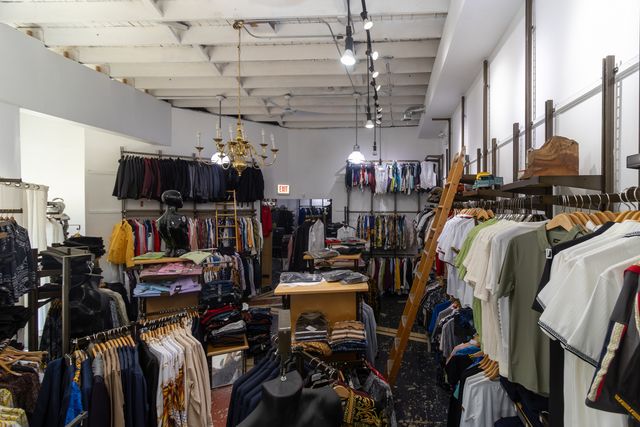 2950 W Fullerton Avenue, Chicago, IL 60647