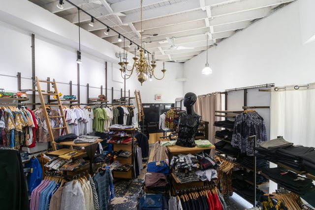 2950 W Fullerton Avenue, Chicago, IL 60647