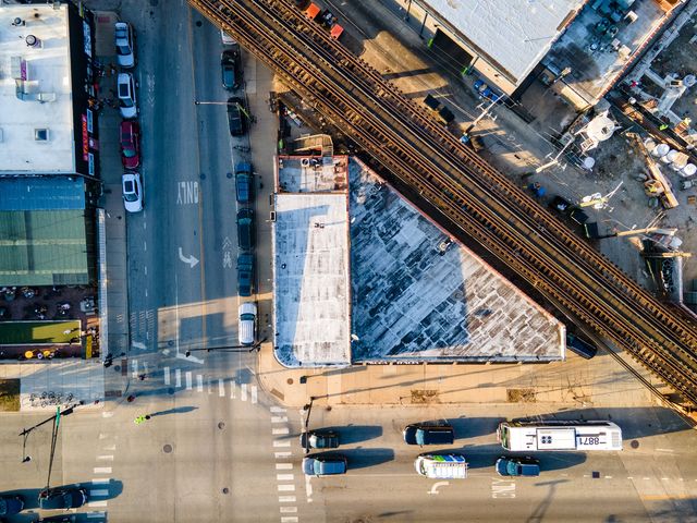 2950 W Fullerton Avenue, Chicago, IL 60647