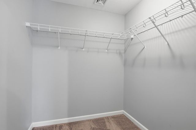 18 Downy Cir, Fitchburg, MA 01420