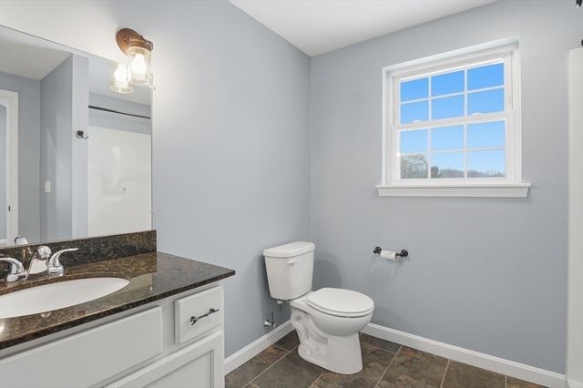 18 Downy Cir, Fitchburg, MA 01420