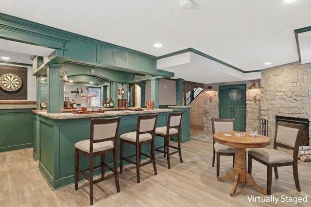 18 Downy Cir, Fitchburg, MA 01420