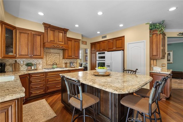 23258 Savory, Valencia, CA 91354