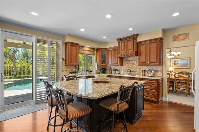 23258 Savory, Valencia, CA 91354