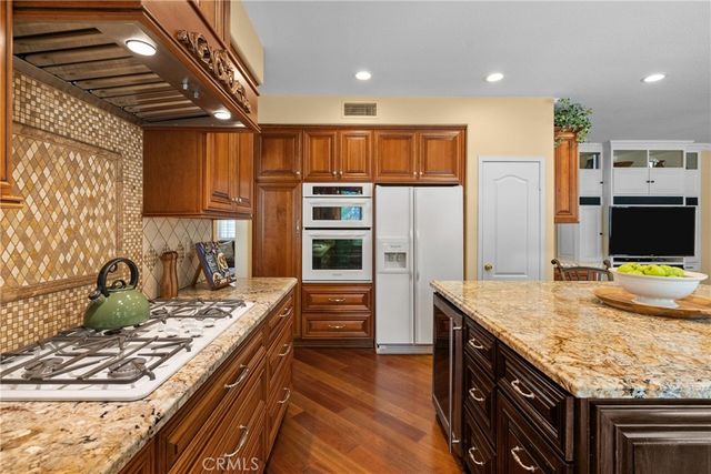 23258 Savory, Valencia, CA 91354