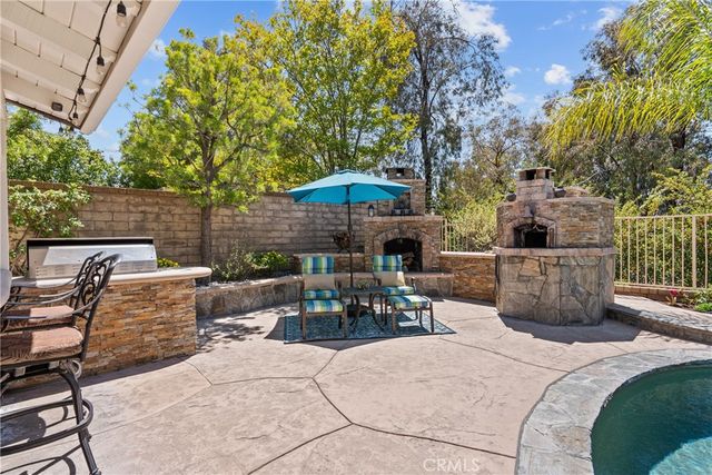 23258 Savory, Valencia, CA 91354