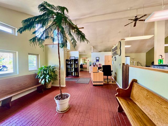 1227 E Bristol Street, Elkhart, IN 46514