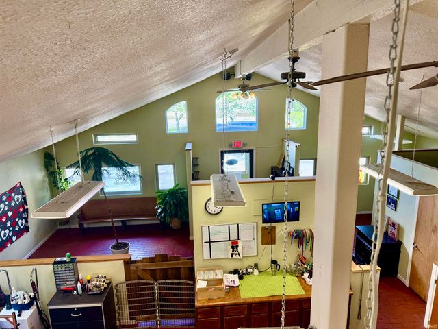 1227 E Bristol Street, Elkhart, IN 46514