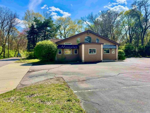 1227 E Bristol Street, Elkhart, IN 46514