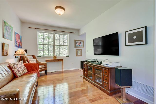 87 Queensbury Court, Morganville, NJ 07751