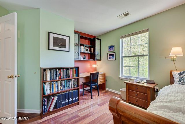 87 Queensbury Court, Morganville, NJ 07751