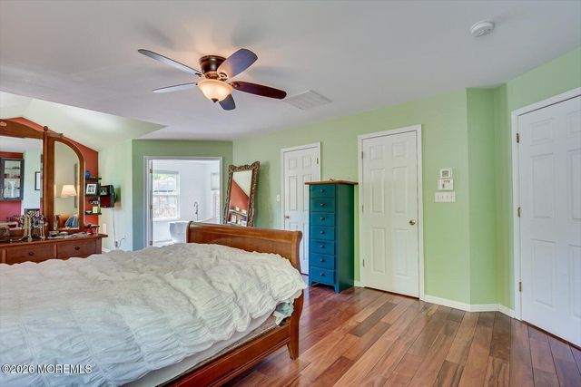 87 Queensbury Court, Morganville, NJ 07751