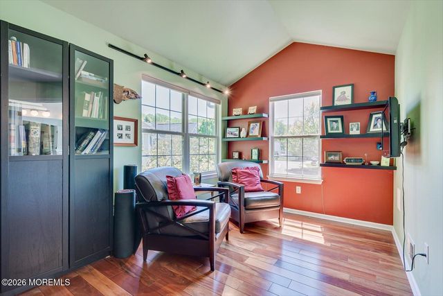 87 Queensbury Court, Morganville, NJ 07751