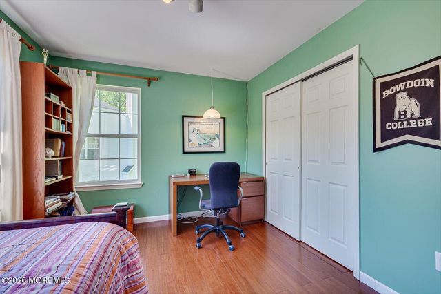87 Queensbury Court, Morganville, NJ 07751