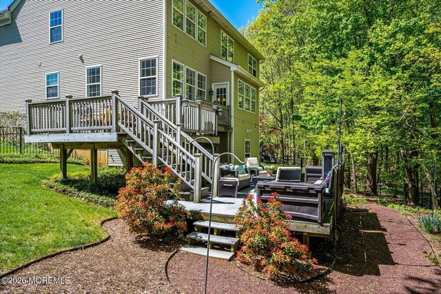 87 Queensbury Court, Morganville, NJ 07751