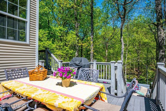 87 Queensbury Court, Morganville, NJ 07751