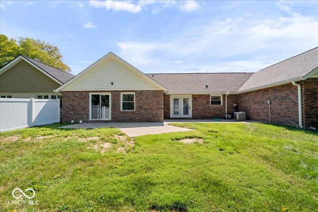 10712 Downing Street, Carmel, IN 46033