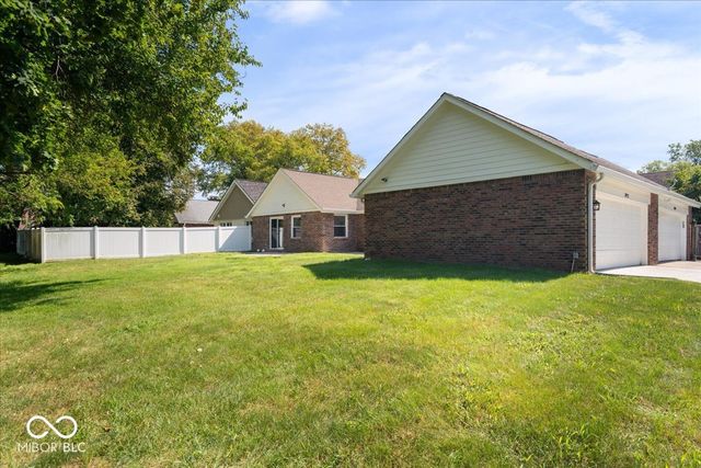 10712 Downing Street, Carmel, IN 46033