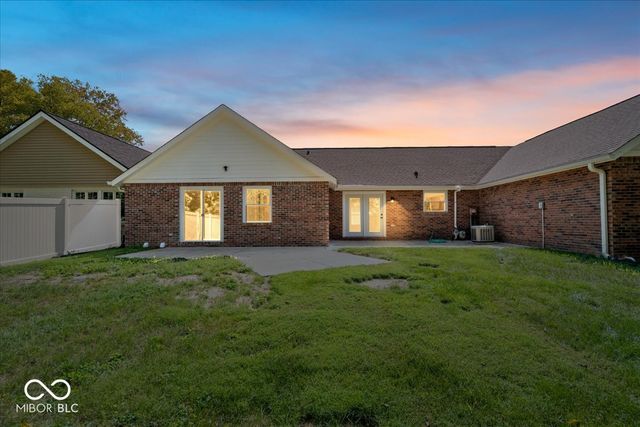 10712 Downing Street, Carmel, IN 46033