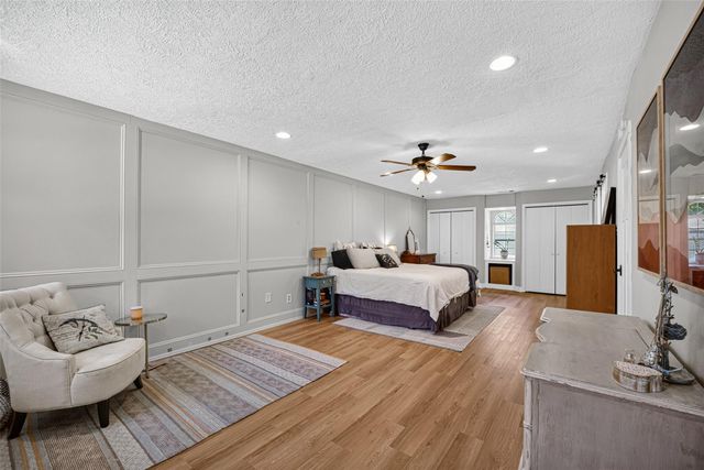 4114 Willow Hill Drive, Seabrook, TX 77586