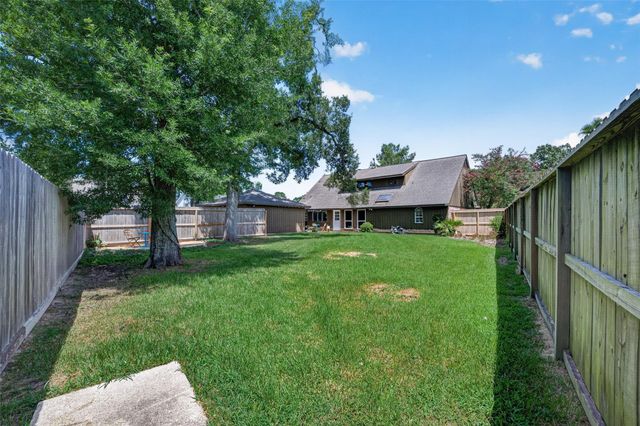 4114 Willow Hill Drive, Seabrook, TX 77586