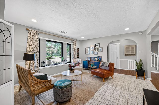 4114 Willow Hill Drive, Seabrook, TX 77586