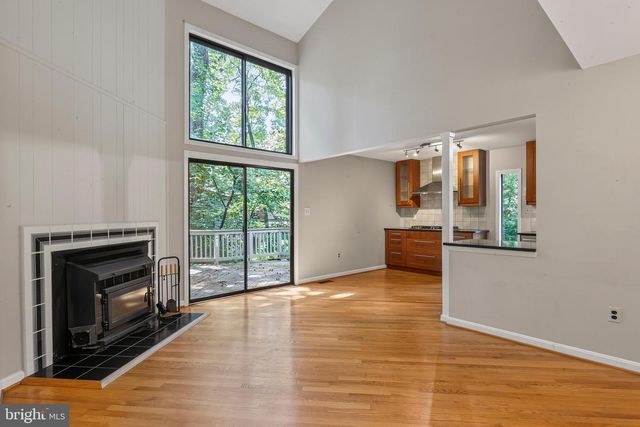 2609 WOODFERN CT, Woodbridge, VA 22192