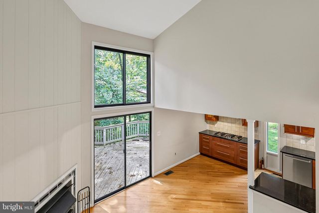 2609 WOODFERN CT, Woodbridge, VA 22192