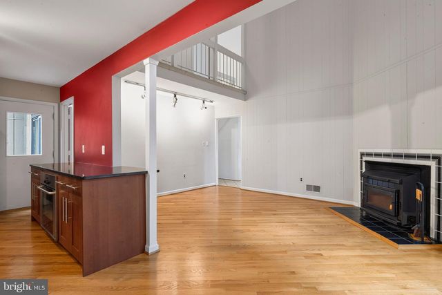 2609 WOODFERN CT, Woodbridge, VA 22192