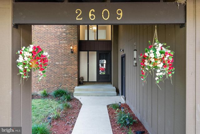 2609 WOODFERN CT, Woodbridge, VA 22192