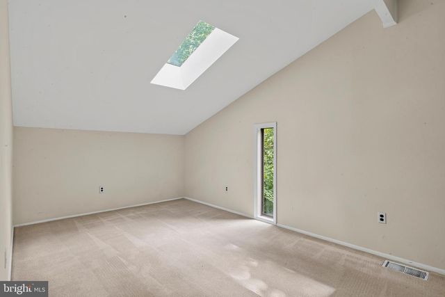 2609 WOODFERN CT, Woodbridge, VA 22192