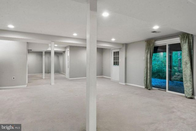 2609 WOODFERN CT, Woodbridge, VA 22192