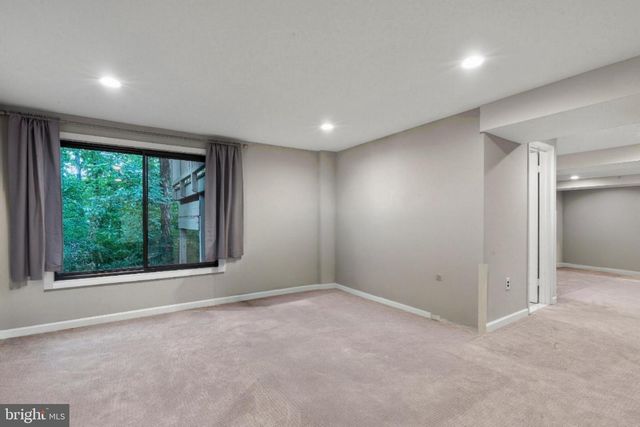 2609 WOODFERN CT, Woodbridge, VA 22192