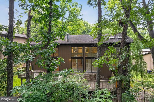 2609 WOODFERN CT, Woodbridge, VA 22192