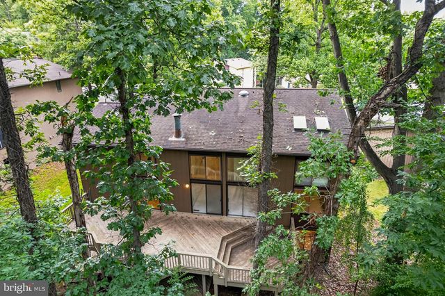 2609 WOODFERN CT, Woodbridge, VA 22192