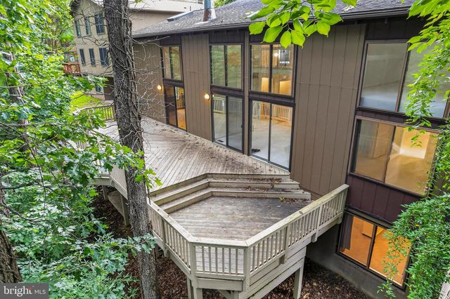 2609 WOODFERN CT, Woodbridge, VA 22192