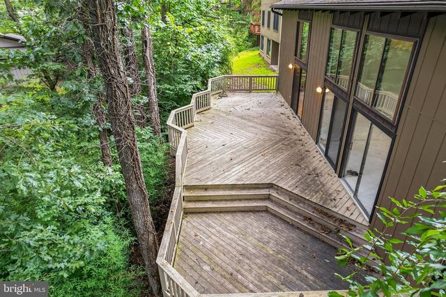 2609 WOODFERN CT, Woodbridge, VA 22192