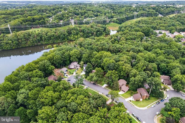 2609 WOODFERN CT, Woodbridge, VA 22192
