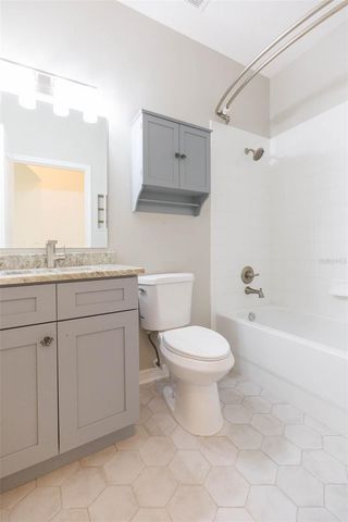 7409 SURREY WOOD LANE, Apollo Beach, FL 33572