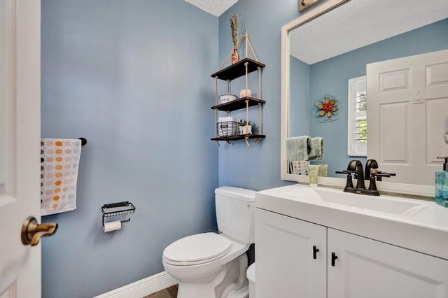 6423 Barton Creek Circle, Lake Worth, FL 33463