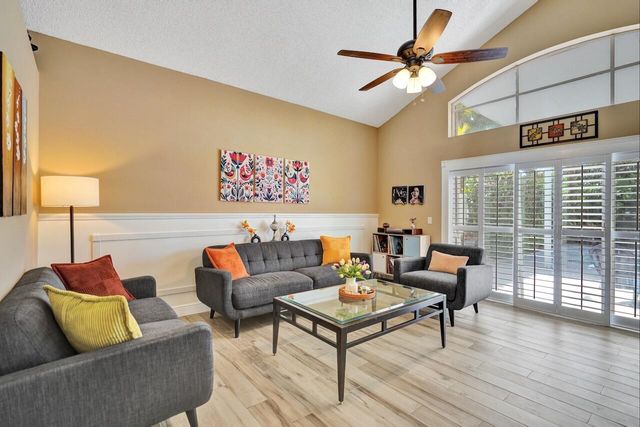 6423 Barton Creek Circle, Lake Worth, FL 33463